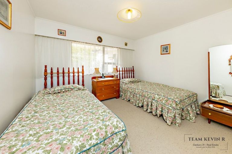 Photo of property in 32 Redmount Place, Red Hill, Papakura, 2110
