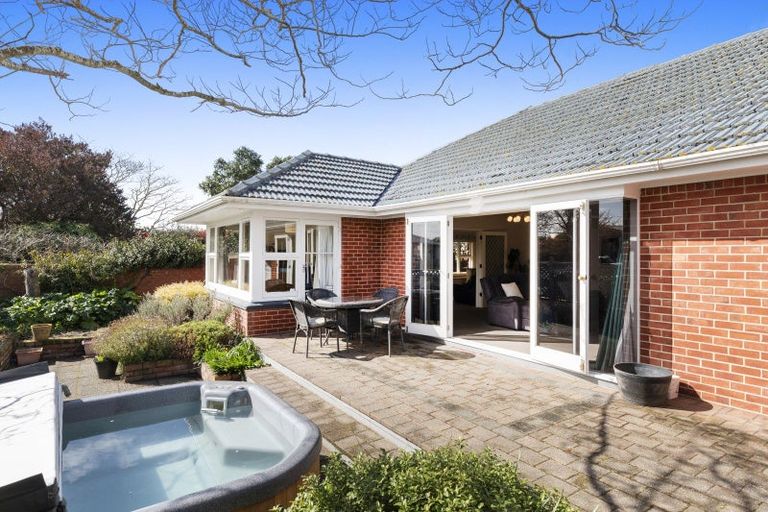 Photo of property in 12 Beechworth Avenue, Somerfield, Christchurch, 8024