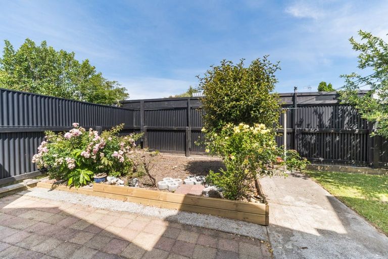Photo of property in 2 Paradise Place, Milson, Palmerston North, 4414