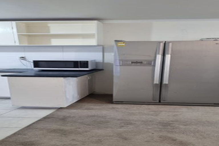 Photo of property in 85 Lincoln Road, Henderson, Auckland, 0610