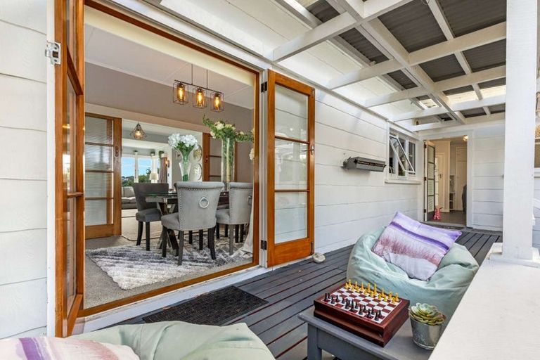 Photo of property in 17 Tulloch Street, Saint Johns Hill, Whanganui, 4500