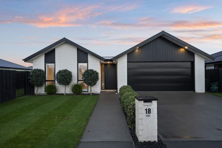 Photo of property in 18 Sweeney Street, Marshland, Christchurch, 8083