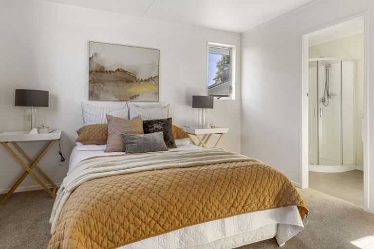 Photo of property in 52 Hyde Avenue, Richmond Heights, Taupo, 3330