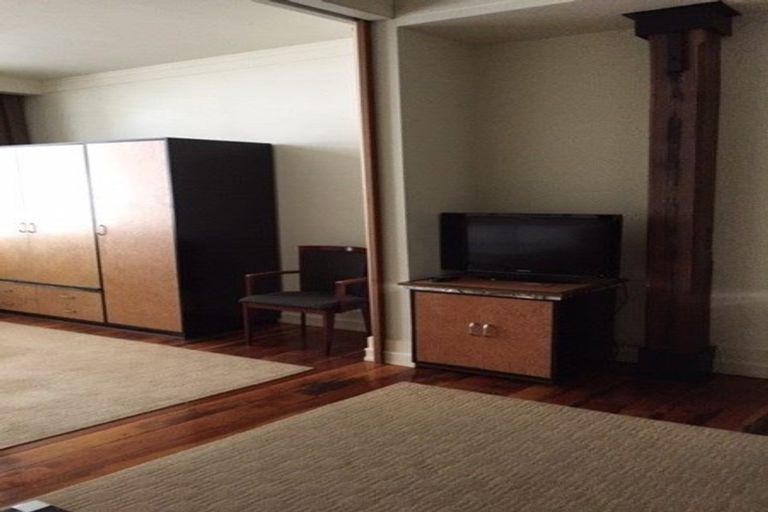 Photo of property in The Heritage Hotel Apartments, 650/35 Hobson Street, Auckland Central, Auckland, 1010