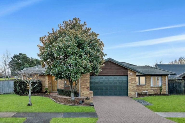 Photo of property in 2 Cottesmore Place, Huntington Park, Auckland, 2013