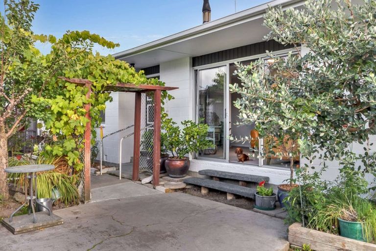 Photo of property in 52 Wesley Street, Kaiapoi, 7630