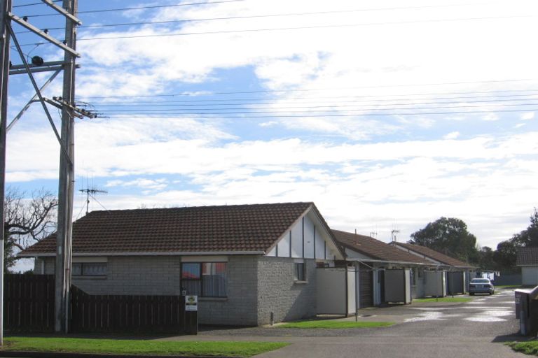 Photo of property in 70 Hokio Beach Road, Levin, 5510
