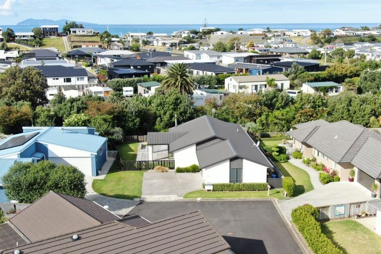 Photo of property in 26 Reel Road, Athenree, Waihi Beach, 3611