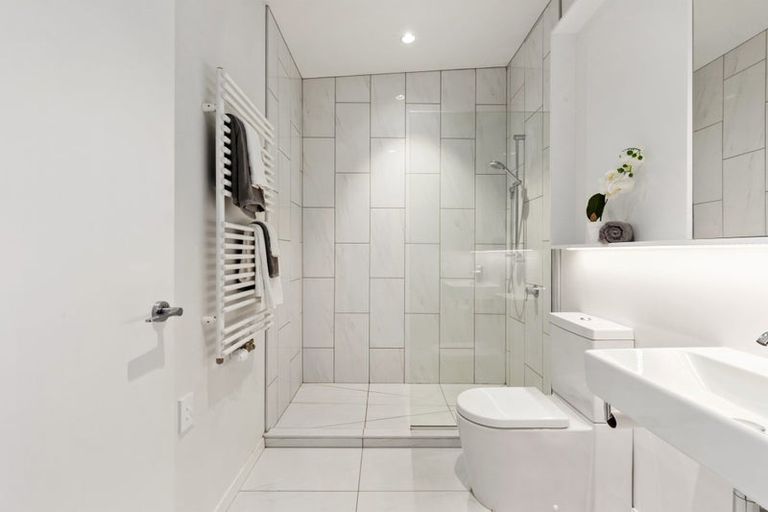 Photo of property in 15 Jean Caldwell Way, Island Bay, Wellington, 6023