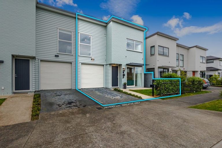 Photo of property in 63 Kopuru Road, Whenuapai, Auckland, 0618