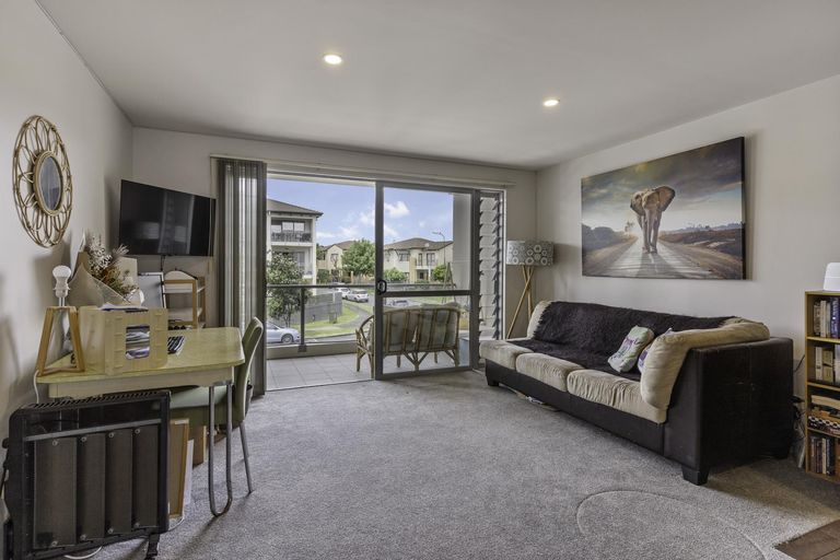 Photo of property in 94b Michael Jones Drive, Flat Bush, Auckland, 2019