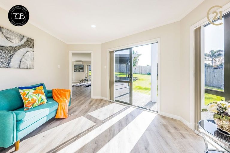 Photo of property in 21 Parkhaven Drive, Rosehill, Papakura, 2113
