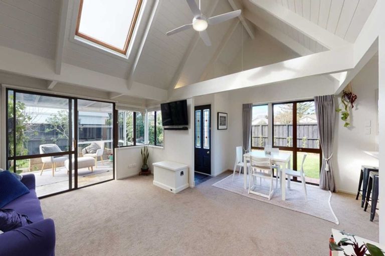 Photo of property in 126 The Circle, Manly, Whangaparaoa, 0930