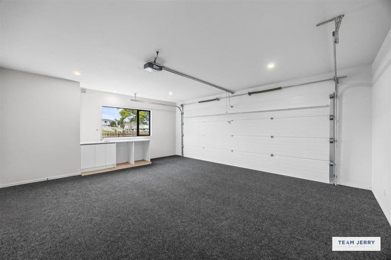 Photo of property in 339a Bucklands Beach Road, Bucklands Beach, Auckland, 2012
