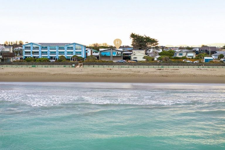 Photo of property in 85a Marine Parade, North New Brighton, Christchurch, 8083