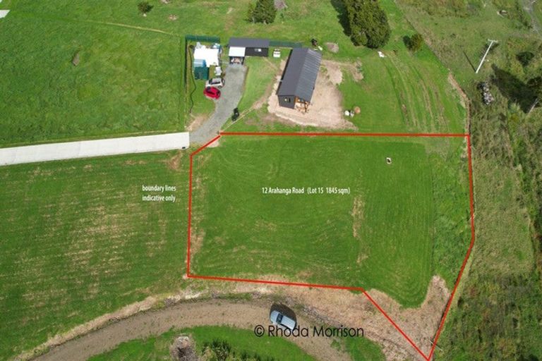 Photo of property in 12 Arahanga Road, Paparoa, 0571