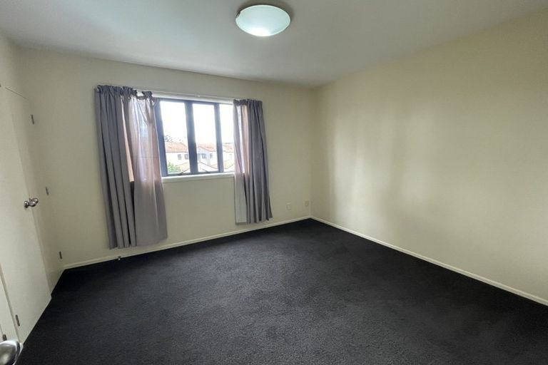 Photo of property in 7/21 Armoy Drive, East Tamaki, Auckland, 2016