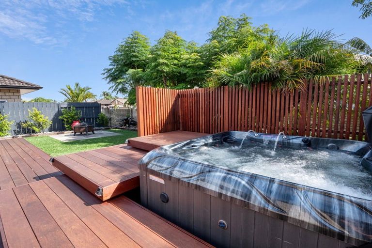 Photo of property in 72 Oriental Parade, Papamoa Beach, Papamoa, 3118