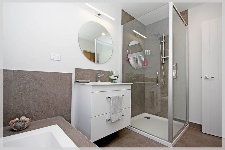 Photo of property in 10 Story Street, Foxton Beach, Foxton, 4815