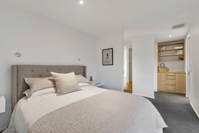 Photo of property in 27 Idris Road, Fendalton, Christchurch, 8052