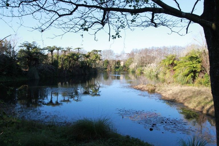 Photo of property in 37 Matarikoriko Road, Brixton, Waitara, 4382