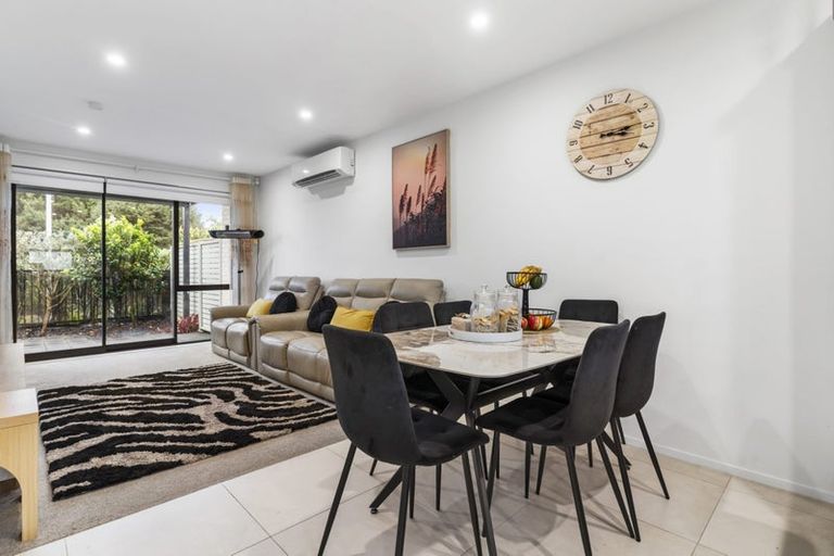 Photo of property in 16 Rorida Lane, Flat Bush, Auckland, 2019