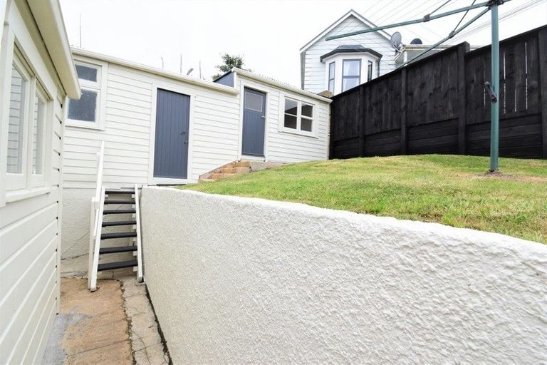 Photo of property in 10 Saint Heliers Court, Clyde Hill, Dunedin, 9011
