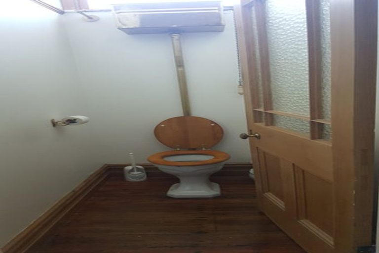 Photo of property in 28 Motu Street, Saint Clair, Dunedin, 9012