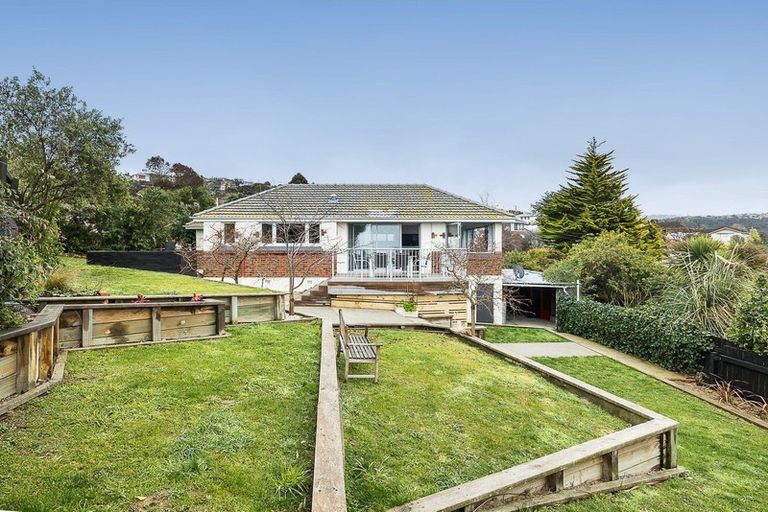 Photo of property in 75 Easther Crescent, Kew, Dunedin, 9012