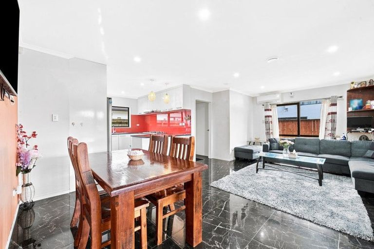 Photo of property in 14 Peerless Avenue, Takanini, 2112