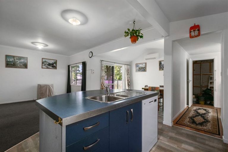 Photo of property in 10 Tauranga Road, Waihi, 3610