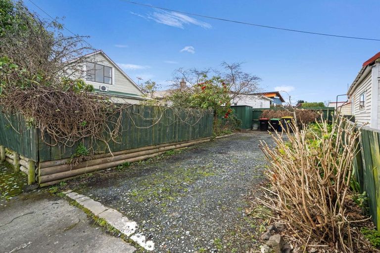 Photo of property in 21 Neidpath Road, The Glen, Dunedin, 9011