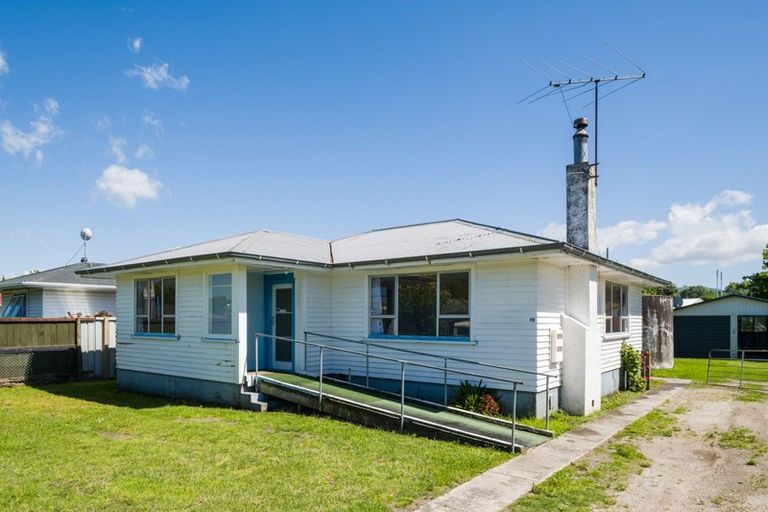 Photo of property in 19 Riperata Street, Riverdale, Gisborne, 4010