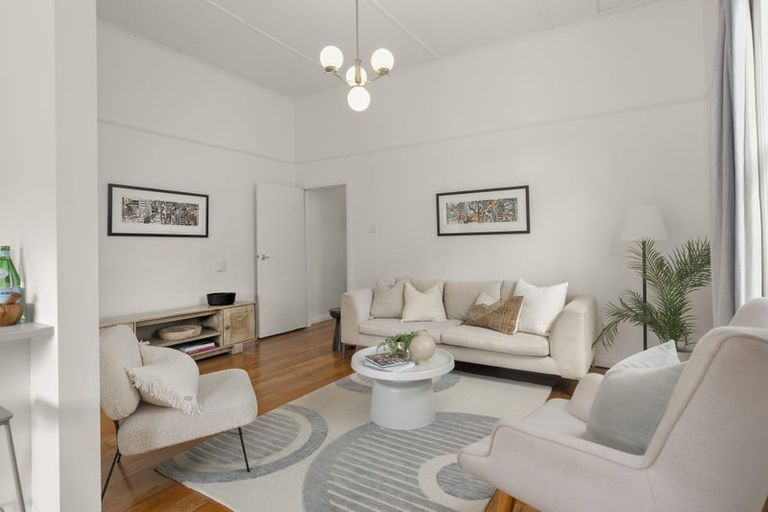 Photo of property in 215 Rintoul Street, Berhampore, Wellington, 6023