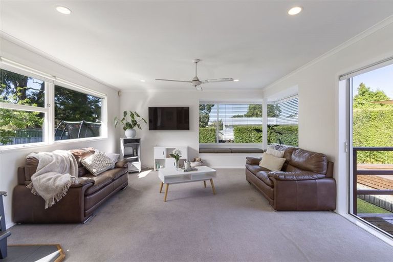 Photo of property in 61 Patons Road, Howick, Auckland, 2014