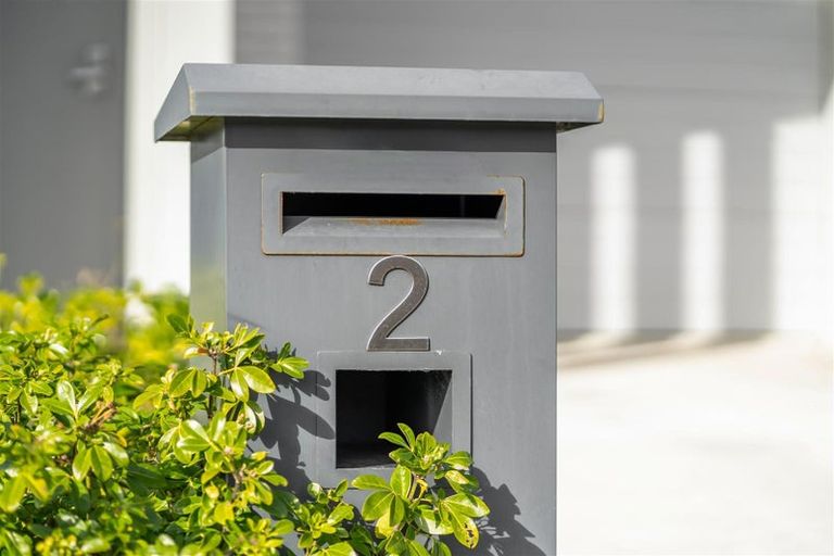 Photo of property in 2 Pattullo Crescent, Wallaceville, Upper Hutt, 5018