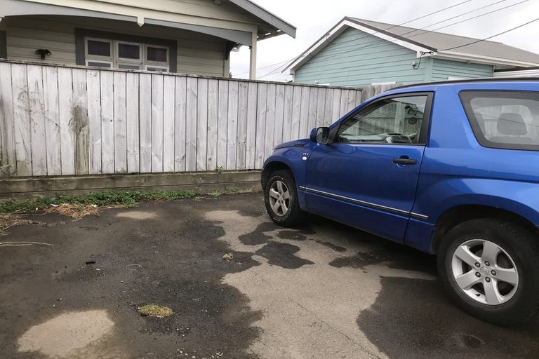 Photo of property in 15 Byron Street, Miramar, Wellington, 6022