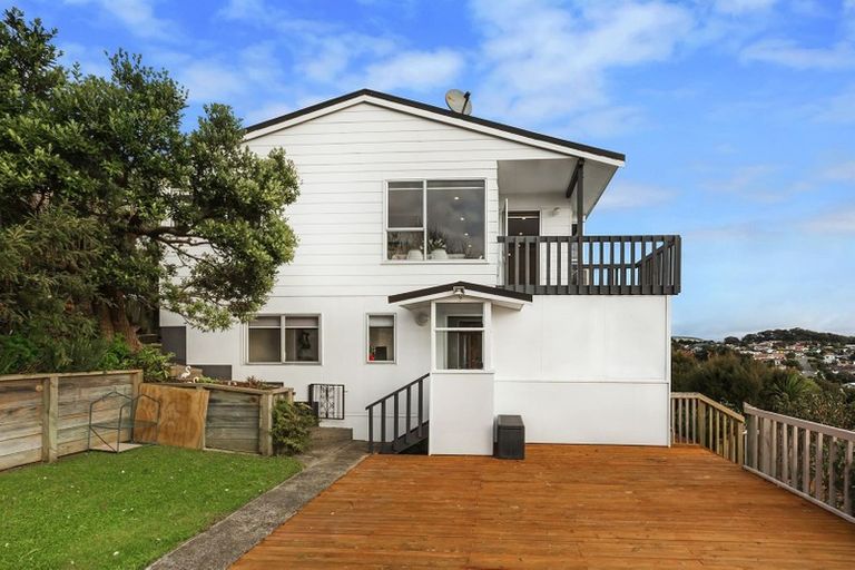 Photo of property in 76 Mercury Way, Whitby, Porirua, 5024