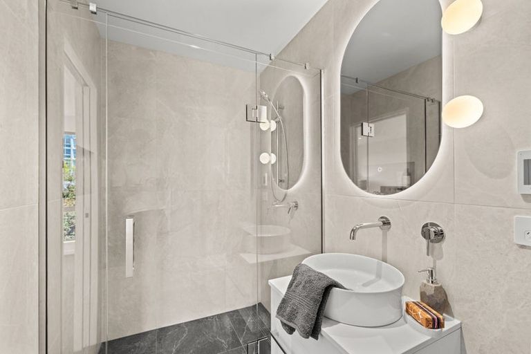 Photo of property in 2/11 Carlton Mill Road, Merivale, Christchurch, 8014