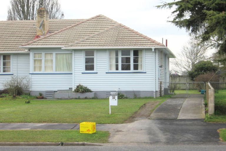 Photo of property in 44 Sare Crescent, Fairfield, Hamilton, 3214