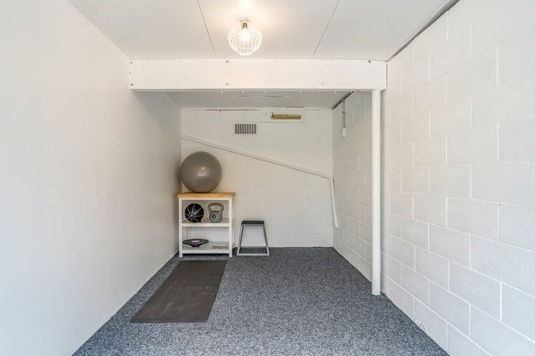 Photo of property in 33b Cleary Street, Waterloo, Lower Hutt, 5011