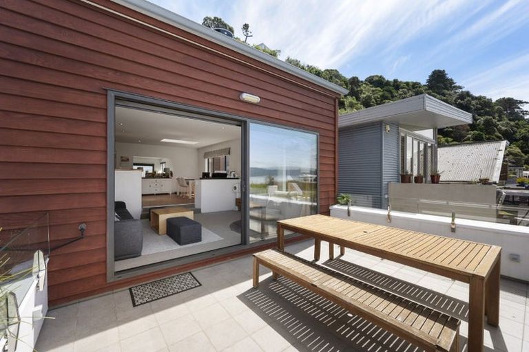 Photo of property in 191 Marine Parade, Seatoun, Wellington, 6022