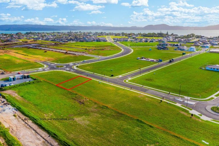 Photo of property in 59 Te Taniwha Road, One Tree Point, 0118