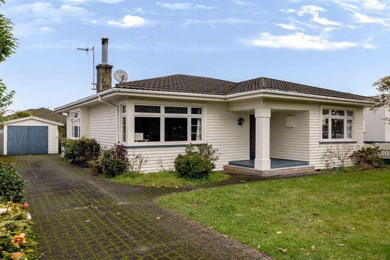 Photo of property in 27 Havill Street, Takaro, Palmerston North, 4410
