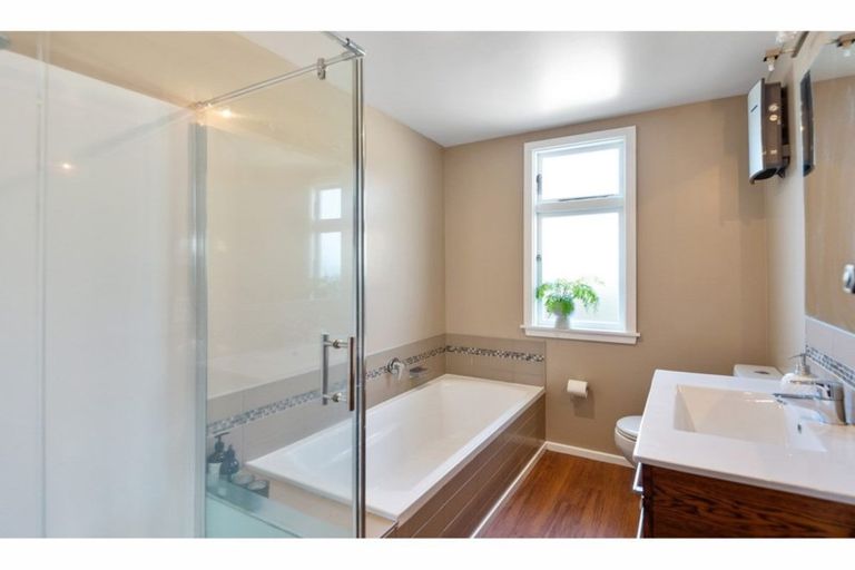 Photo of property in 1/30 Penrith Avenue, Somerfield, Christchurch, 8024