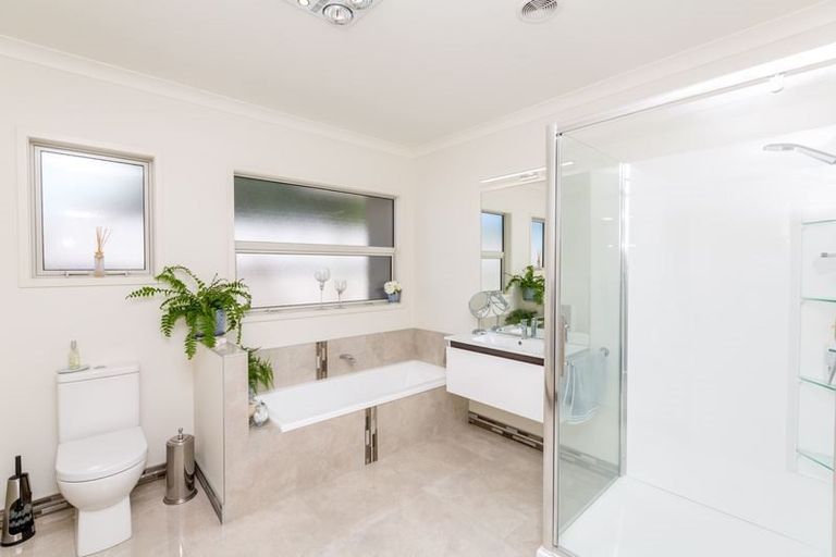 Photo of property in 180b Brooklands Road, Vogeltown, New Plymouth, 4310