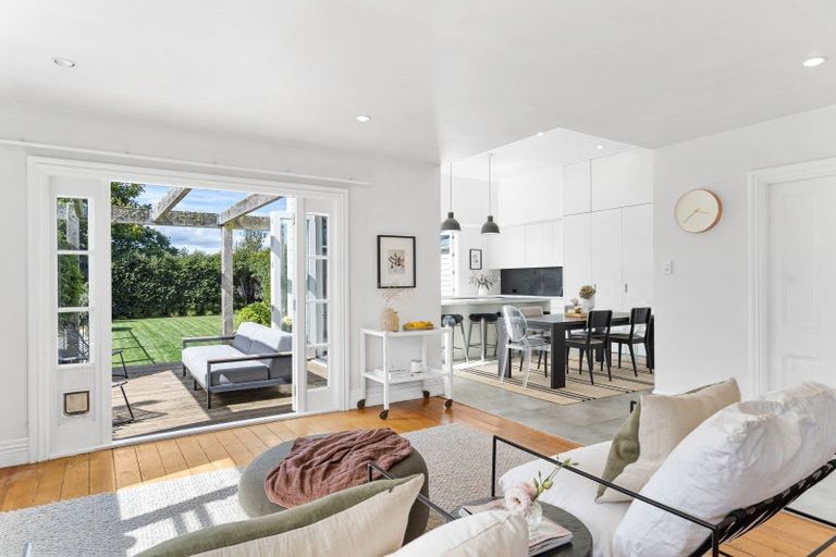 Photo of property in 13 Venice Street, Martinborough, 5711