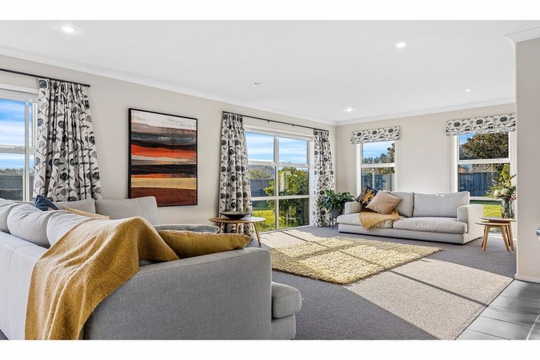 Photo of property in 7 Barnsley Crescent, West Melton, 7618