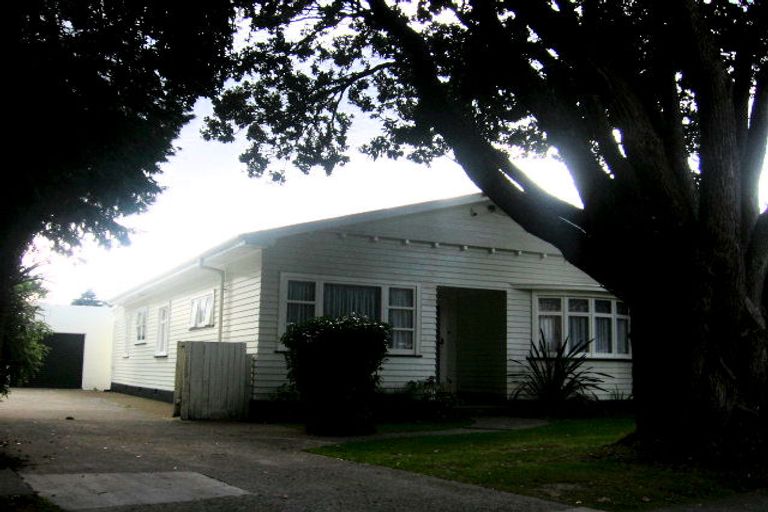 Photo of property in 3 Trafalgar Street, Waiwhetu, Lower Hutt, 5010
