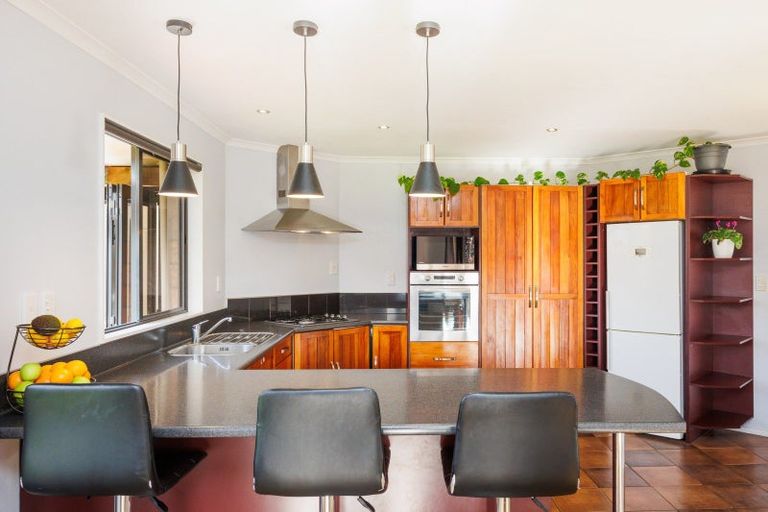 Photo of property in 34 Meridian Grove, Kelvin Grove, Palmerston North, 4414